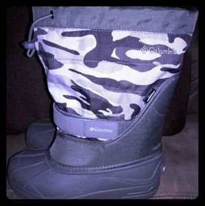 Columbia hiking boots